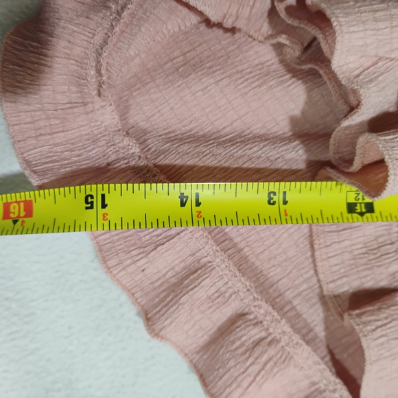 Women's Pink Ruffle Top and Shorts Set - Picture 15 of 15